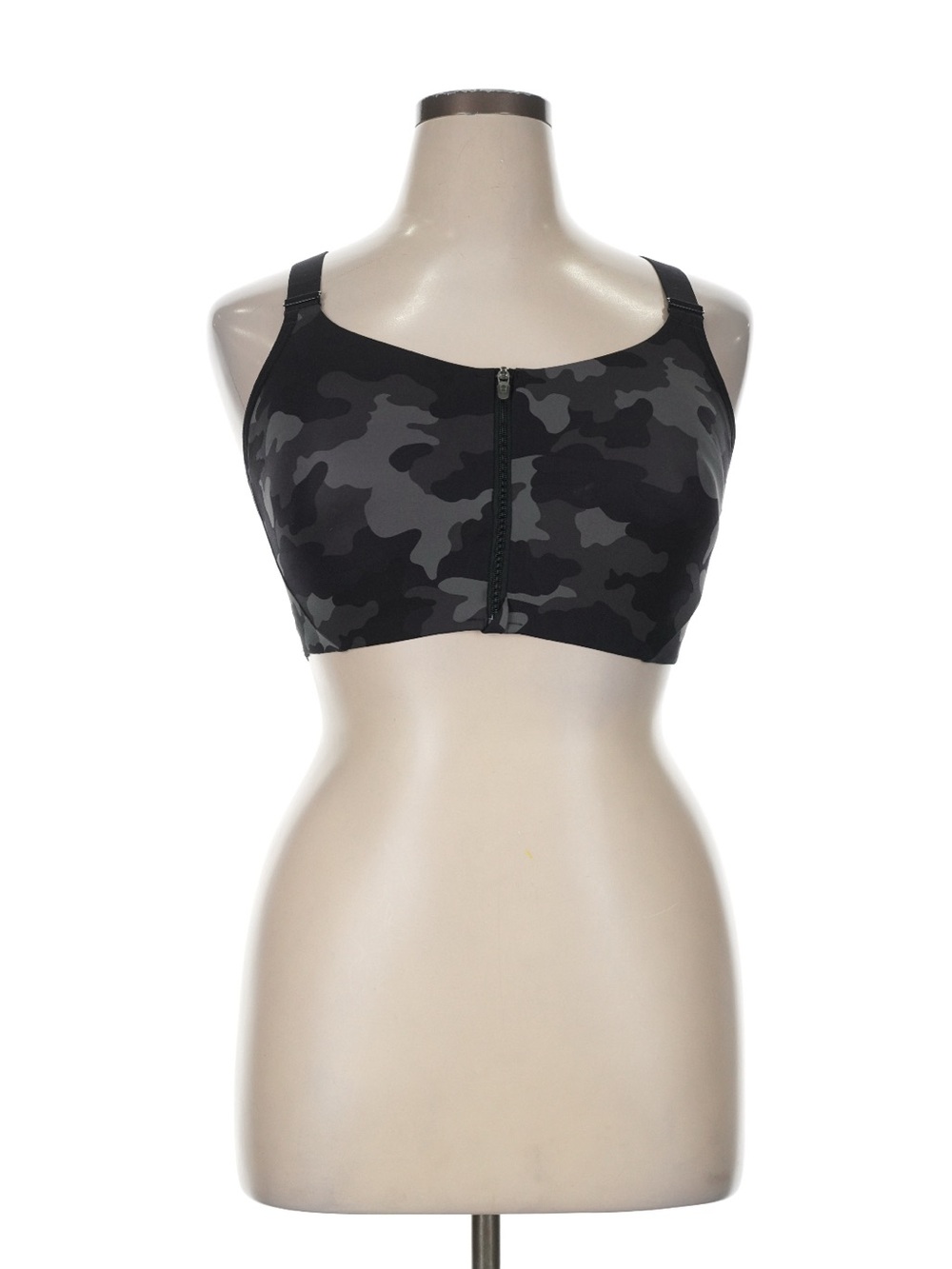 all in motion
Size XL (38D) Sports bra